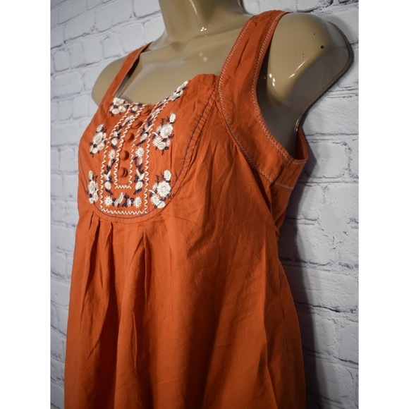 Embroidered Tank Top Blouse - Picture 3 of 8